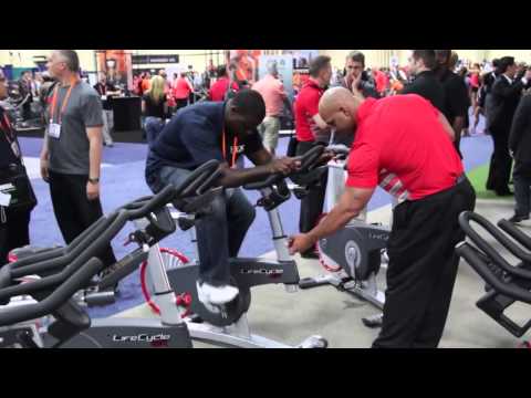 Life Fitness на выставке IHRSA 2013. День первый.